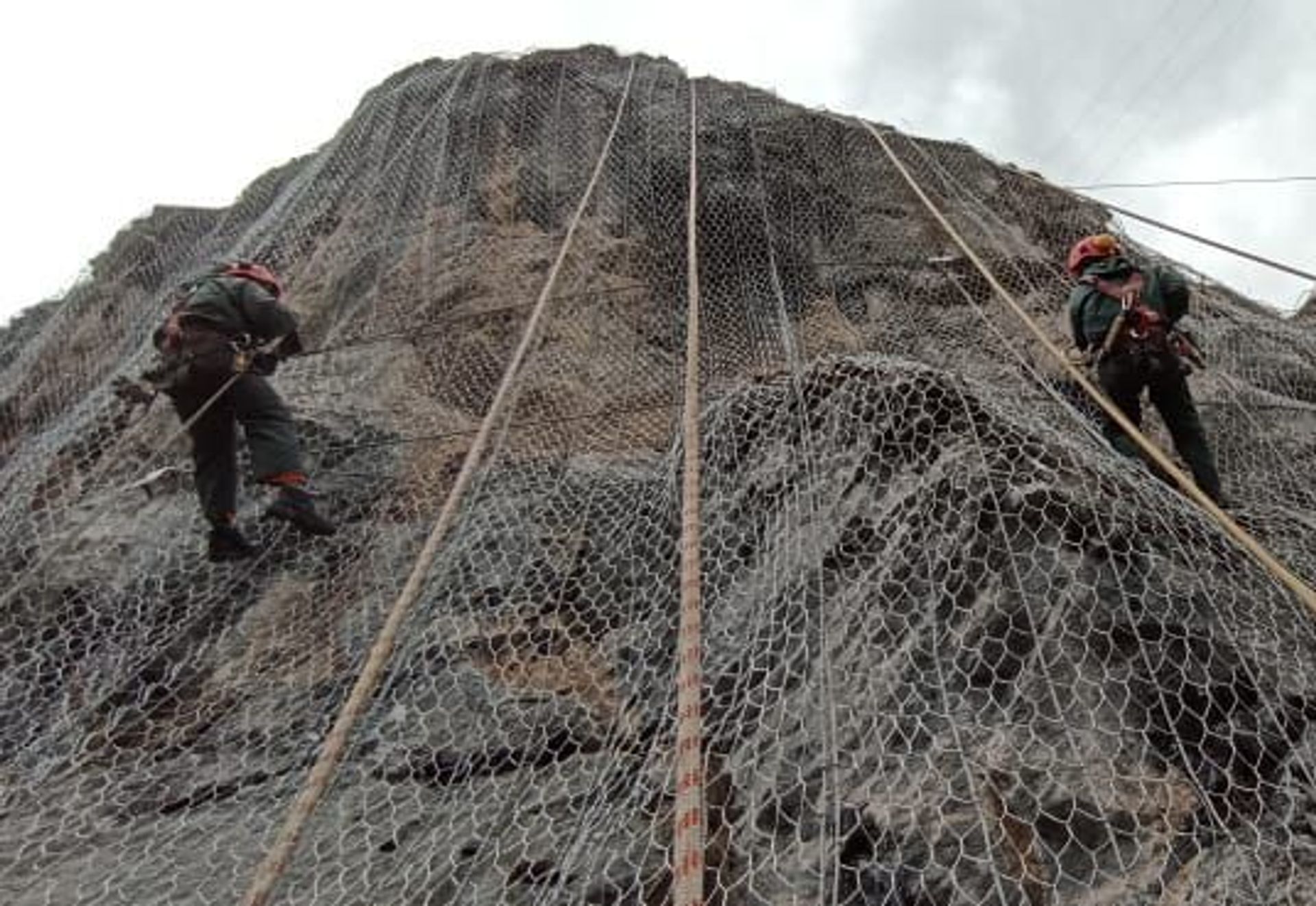BARRERAS DINÁMICAS Y STEELGRID-QUEBRADA  AYASH