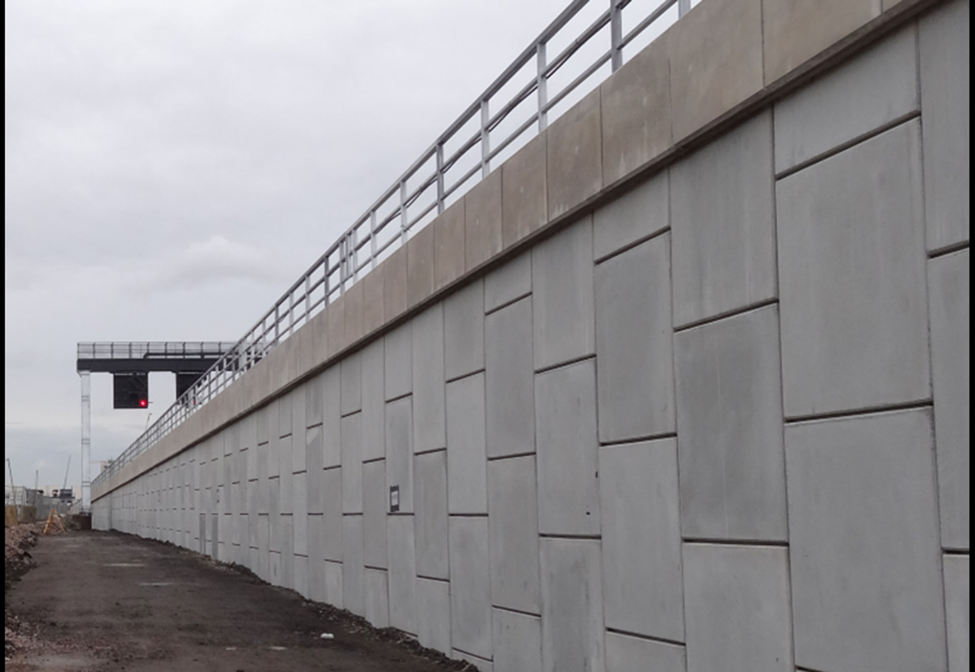 Reading Viaduct Reinforced Soil Wall