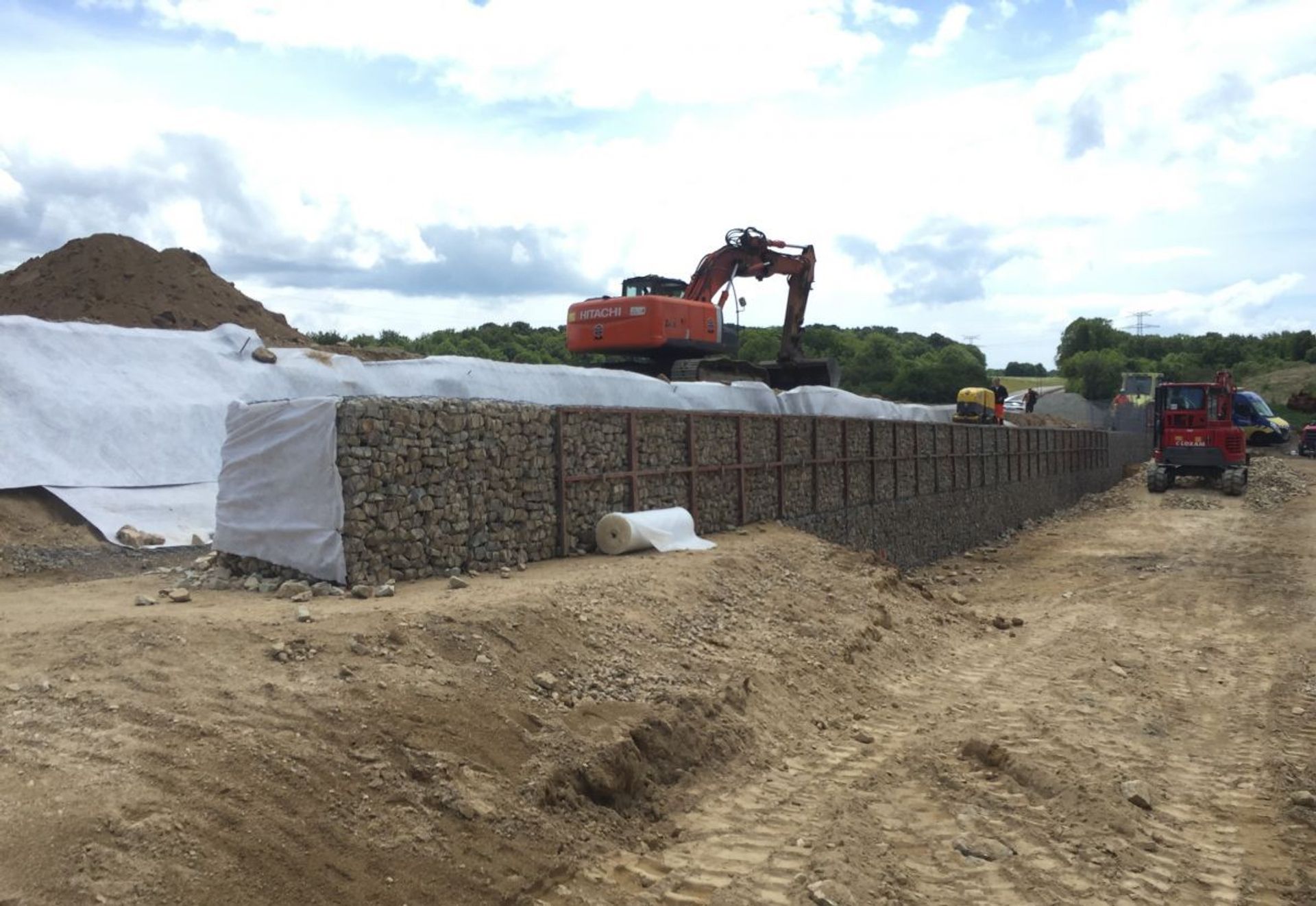 AMENAGEMENT D'UNE BUTTE ANTIBRUIT