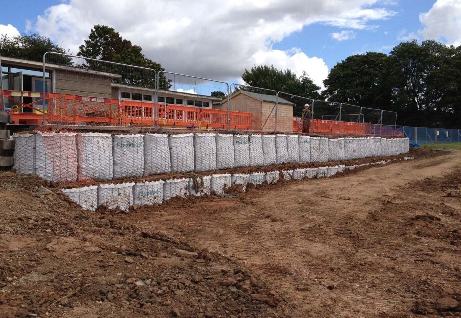 Temporary Retaining Wall Solution for School Reconstruction in Coventry