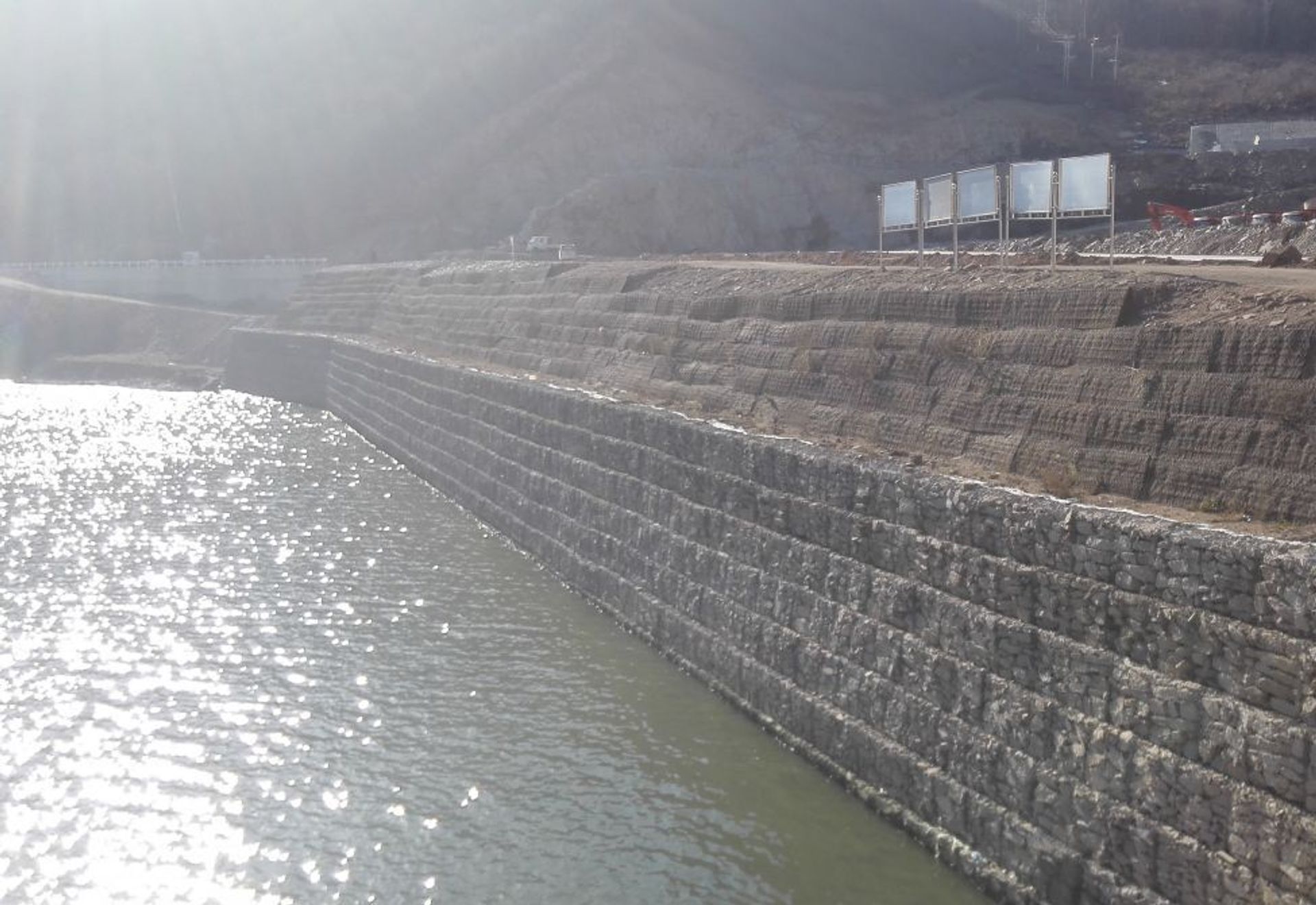 黑龙江荒沟水库支挡工程