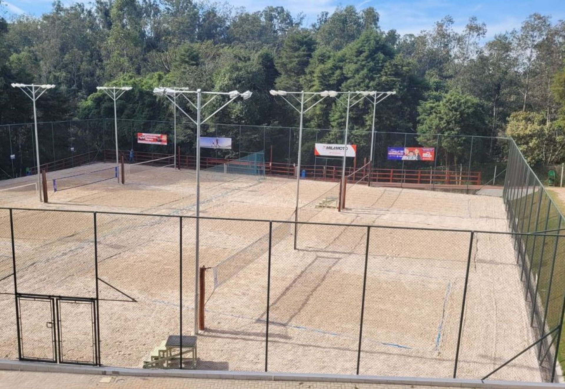 BEACH TENNIS