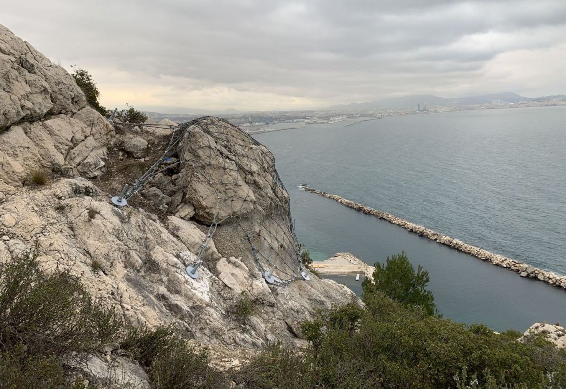 LIGNE 935 000  MIRAMAS A ESTAQUE LIGNE DE LA CÔTE BLEUE