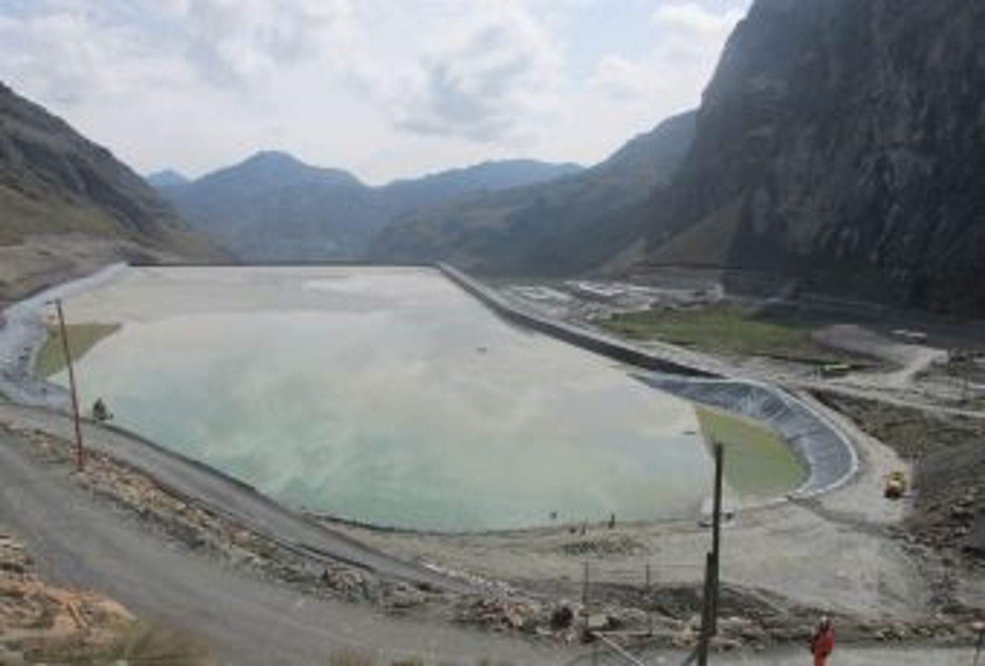 PRESA DE RELAVES CORI PUNO