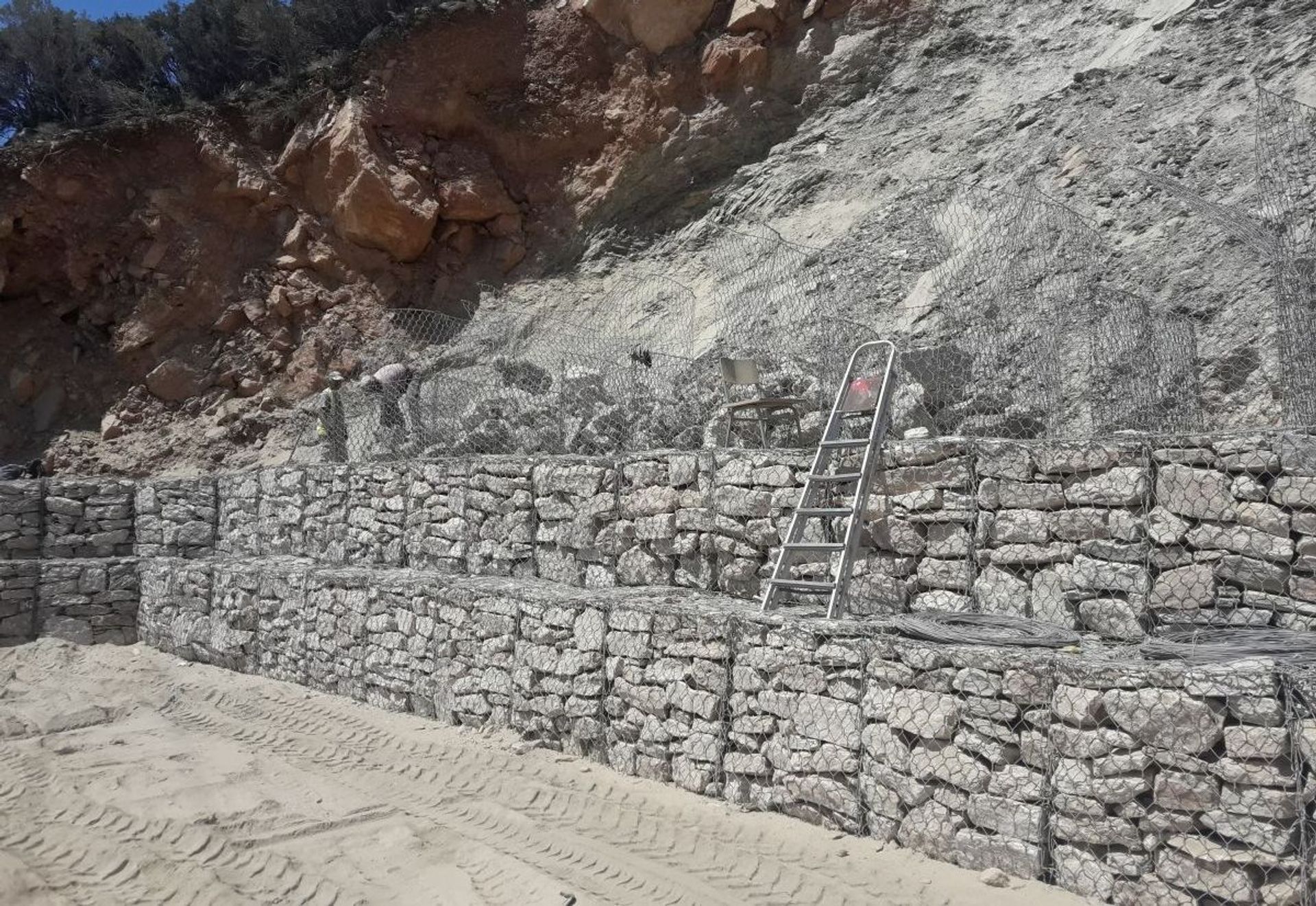 ΑΠΟΚΑΤΑΣΤΑΣΗ ΚΑΤΟΛΙΣΘΗΣΗΣ ΠΕΡΙΜΕΤΡΙΚΗΣ ΟΔΟΥ ΣΑΜΟΥ