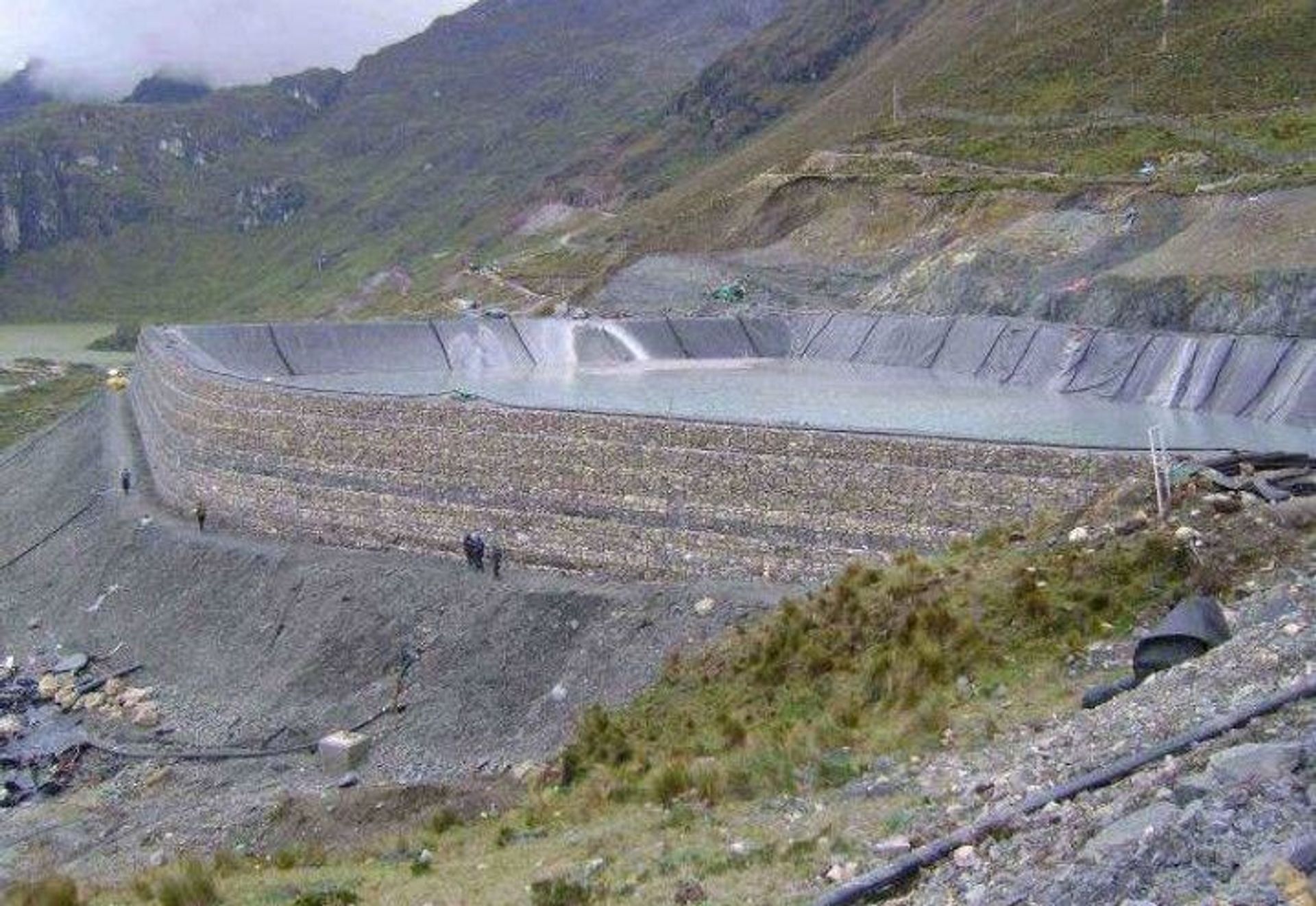 RECRECIMIENTO DE PRESAS DE RELAVES SINAYCOCHA