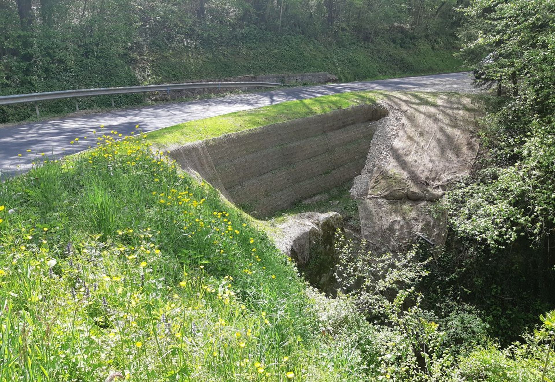 RD38 - CONFORTEMENT RAVIN DE LA CHAUDIERE SAINT EUSEBE, 74, FRANCE