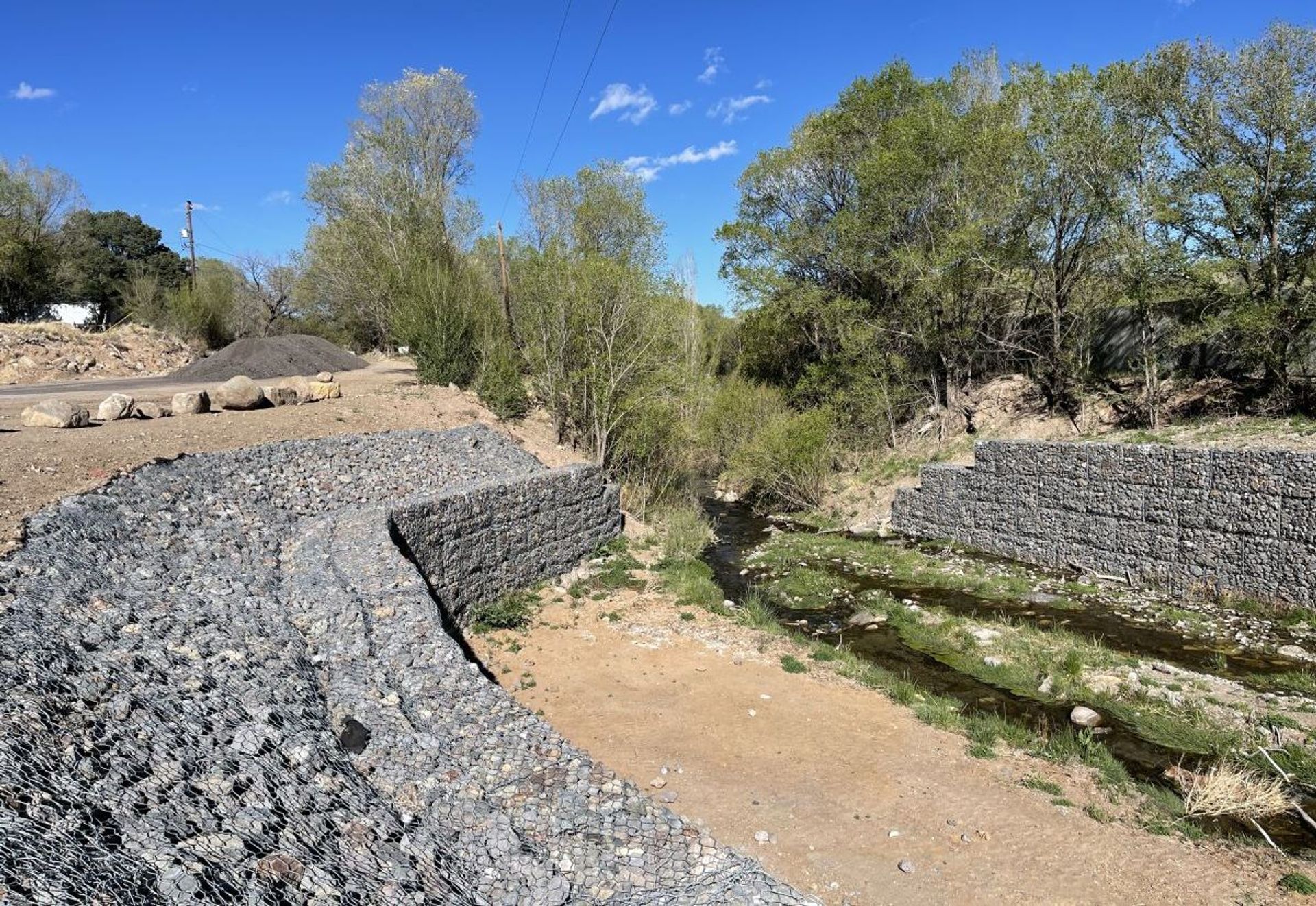 CLOSE ROAD - RIO RUIDOSO CROSSING STRUCTURE