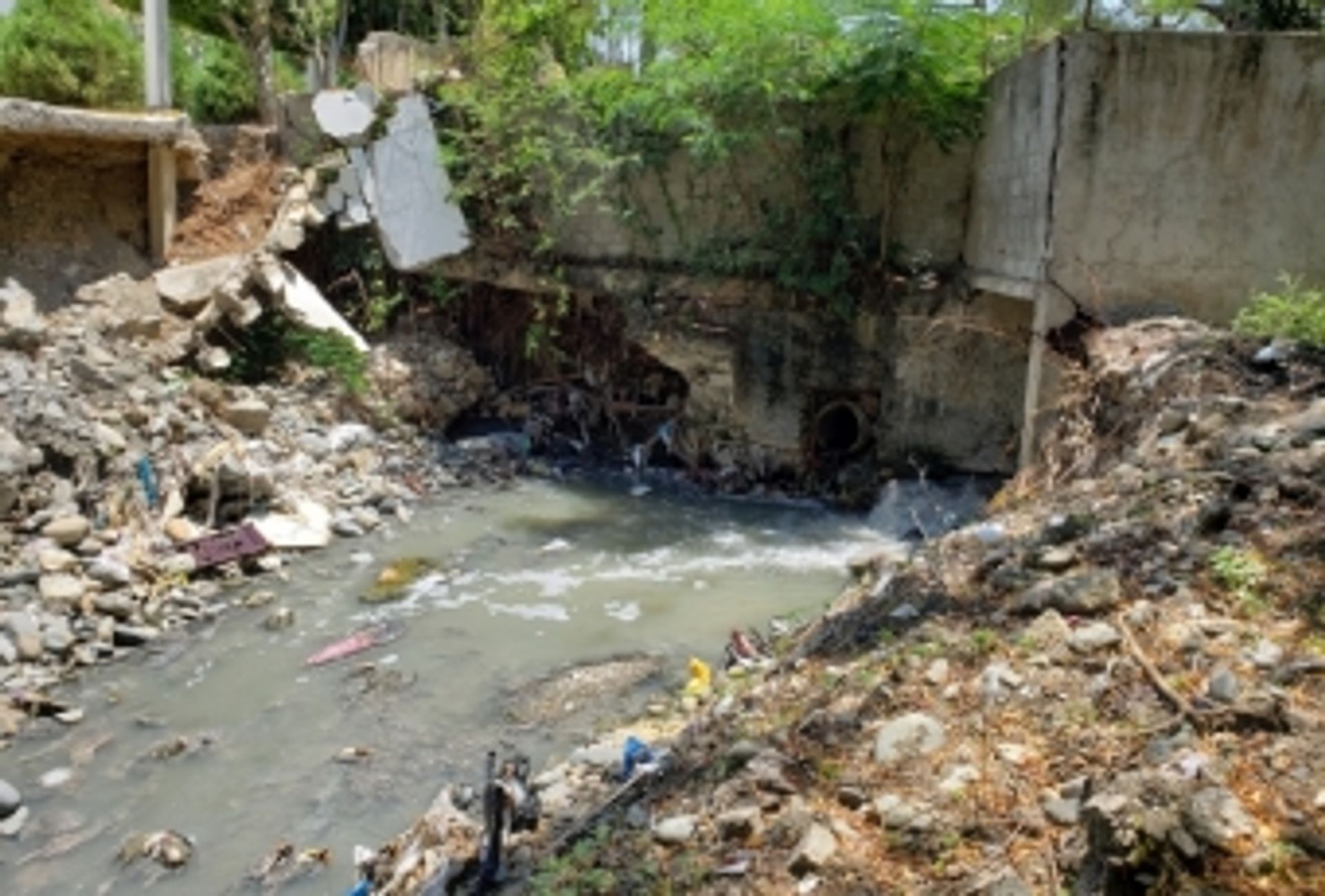 CANALIZACION EN CAÑADA EL ELMBRUJO