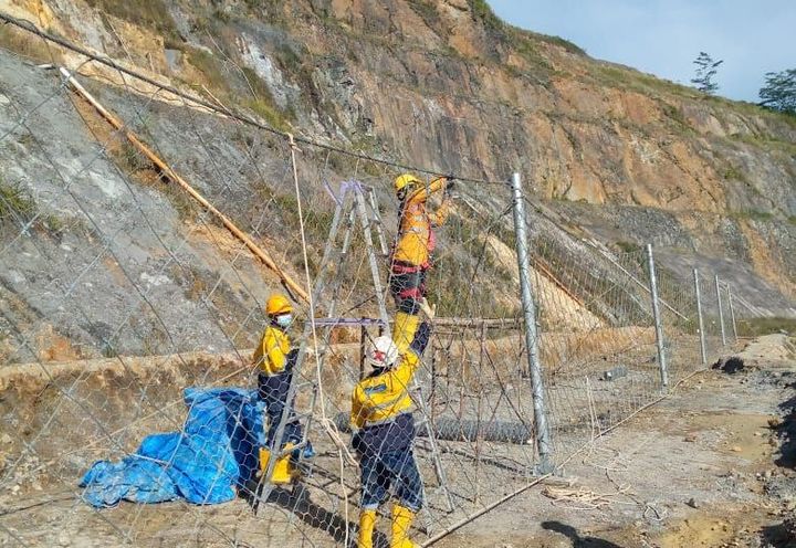 ROCKFALL BARRIER AT MARTABE GOLD MINE, SOUTH TAPANULI_0