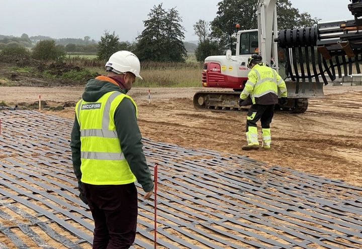 Start of the installation phase under Maccaferri´s technical support