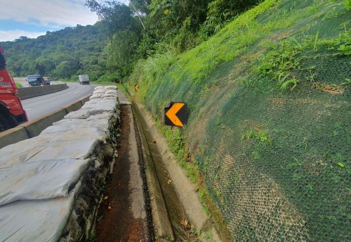 OBRA EMERGENCIAL DESLIZAMENTO BR-277 KM 39+900_7.jpeg