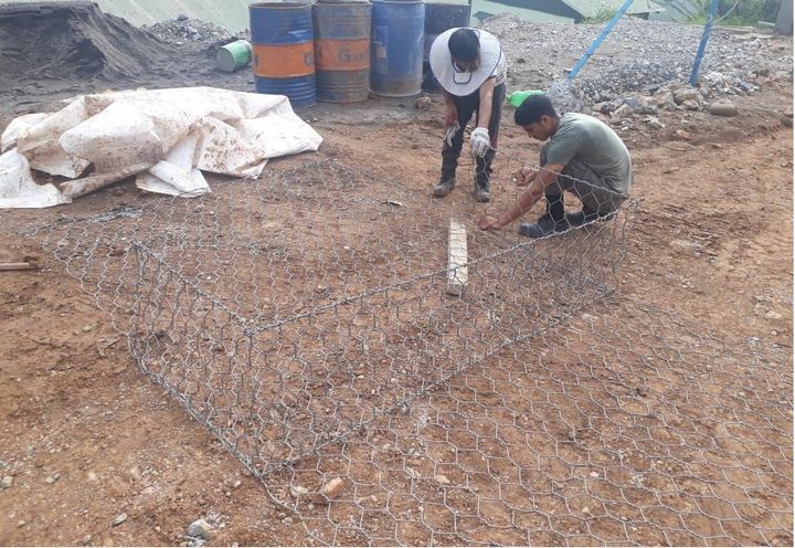 Photo 3: During construction- assembly of Terramesh units