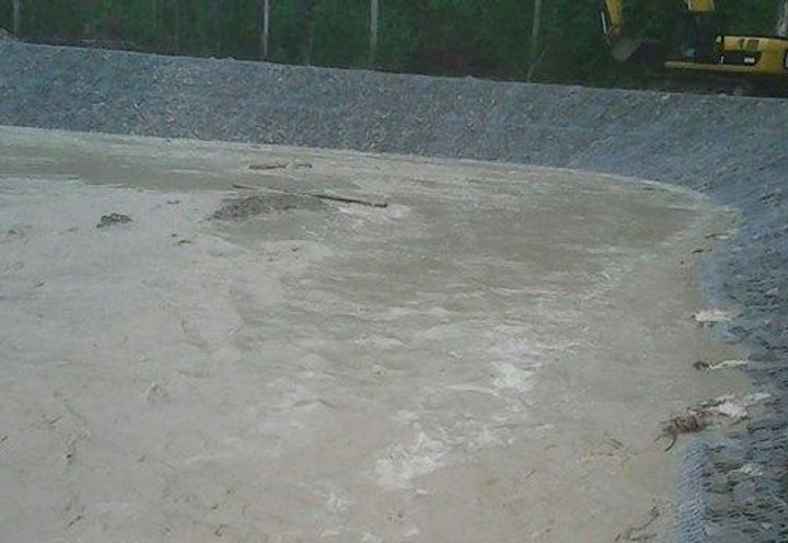 Site condition during a flood