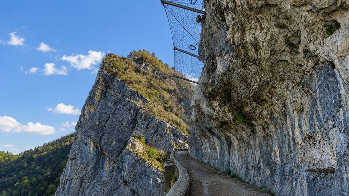Barreras contra desprendimientos de rocas