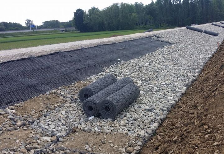 Construction phase: side view detail