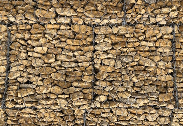 Detail of the Terramesh System front gabion wall