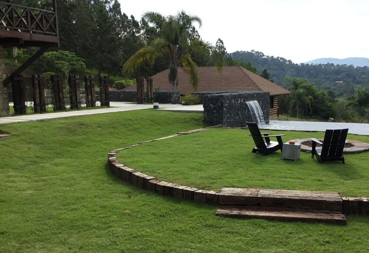 MURO ARQUITECTÓNICO VILLA ROSS_4.jpg