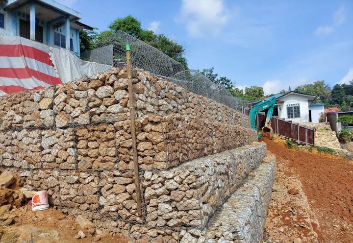 RETAINING WALL AT BATAM CHURCH REVITALIZATION_1