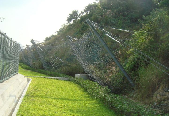 ROCKFALL PROTECTION SOLUTION AT NGAU CHI WAN PARK_1