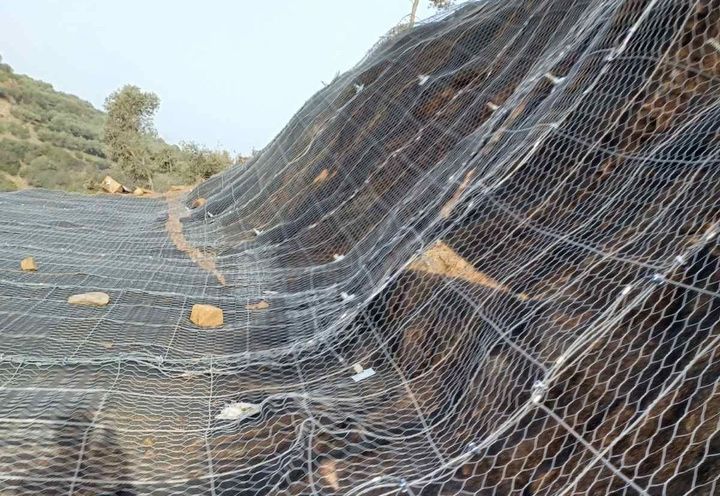 ΠΛΗΡΩΣ ΑΓΚΥΡΟΥΜΕΝΟ ΠΛΕΓΜΑ ΜΑCARMOUR 60x60