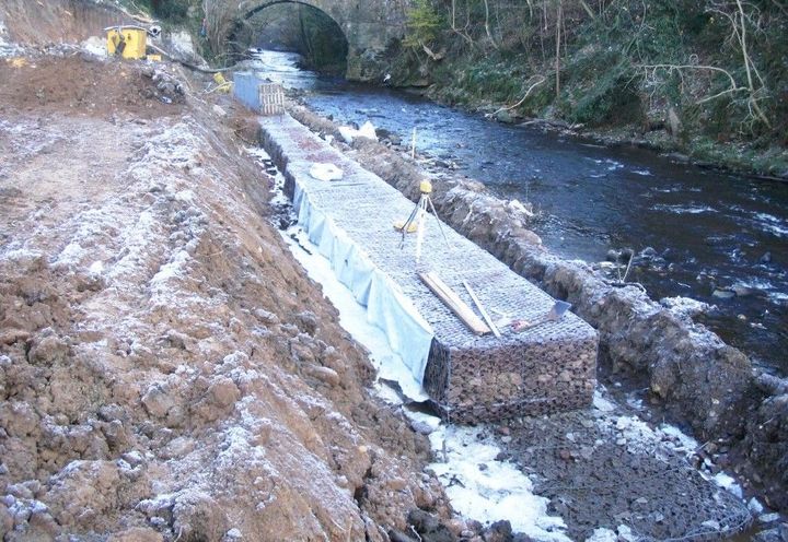 First course of Terramesh during construction