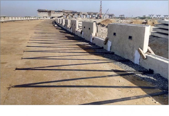 Photo 4: RS wall under construction