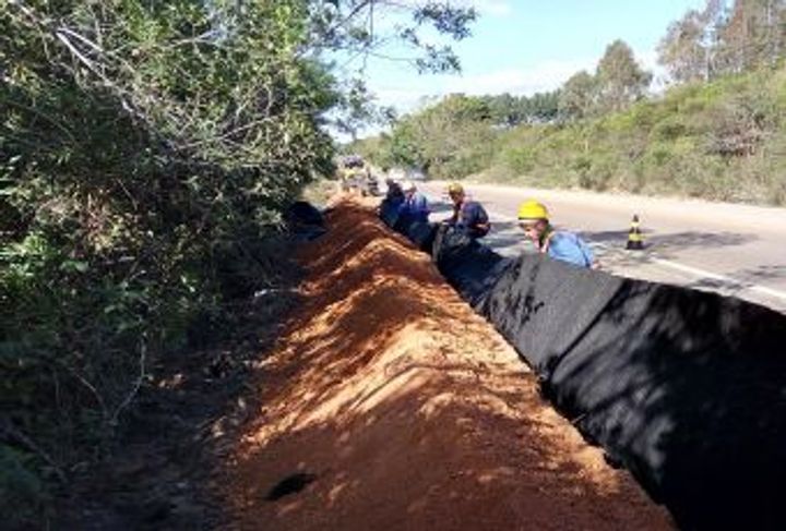 EXECUÇÃO DE TRINCHEIRA DRENANTE COM MACDRAIN® TD_2