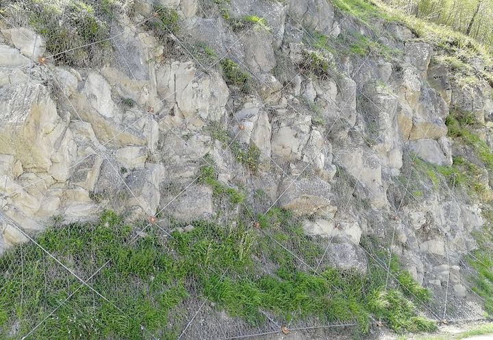 Intervento di rafforzamento corticale con Steelgrid HR50