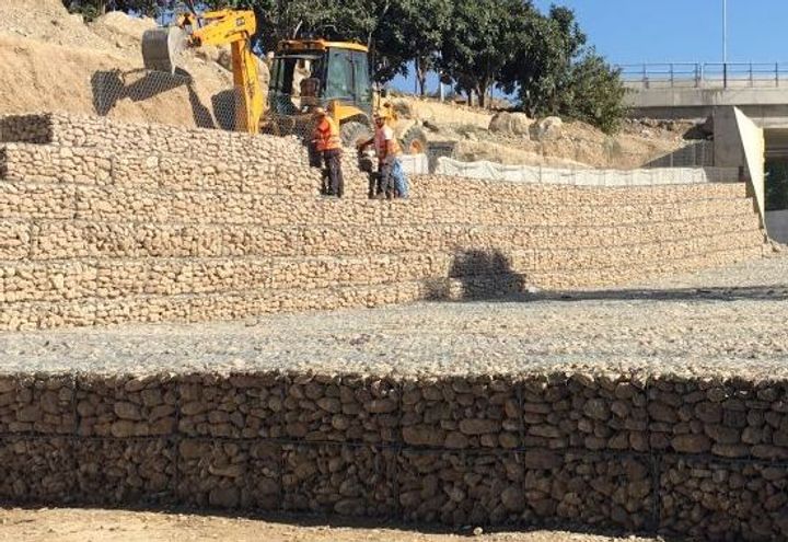 ΚΟΙΤΟΣΤΡΩΣΗ ΚΑΙ ΕΠΕΝΔΥΣΗ ΠΡΑΝΩΝ ΜΕ GALFAN ΣΥΡΜΑΤΟΚΙΒΩΤΙΑ