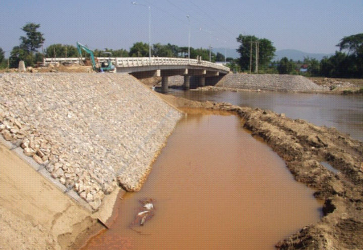 BRIDGE AND RIVERBANK PROTECTION AT KOK RIVER_3