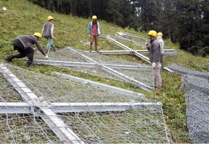Figure 2- Onsite fabrication of individual Snow ErdoX unit
