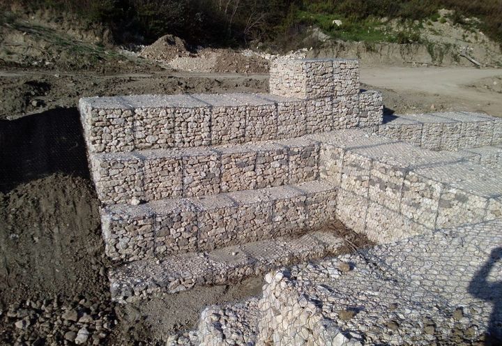 Particolare briglia e rivestimento con Macmat R