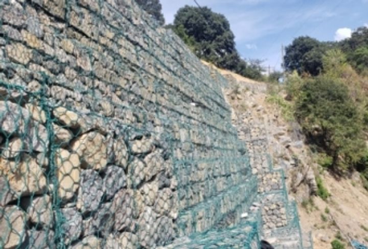 MANTENIMIENTO A CAMINOS EN FALDAS DE VOLCÁN_5