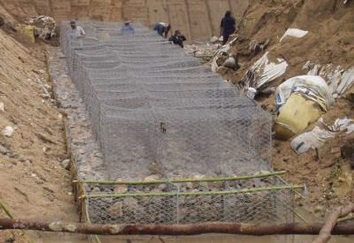 Gabion wall construction (3)