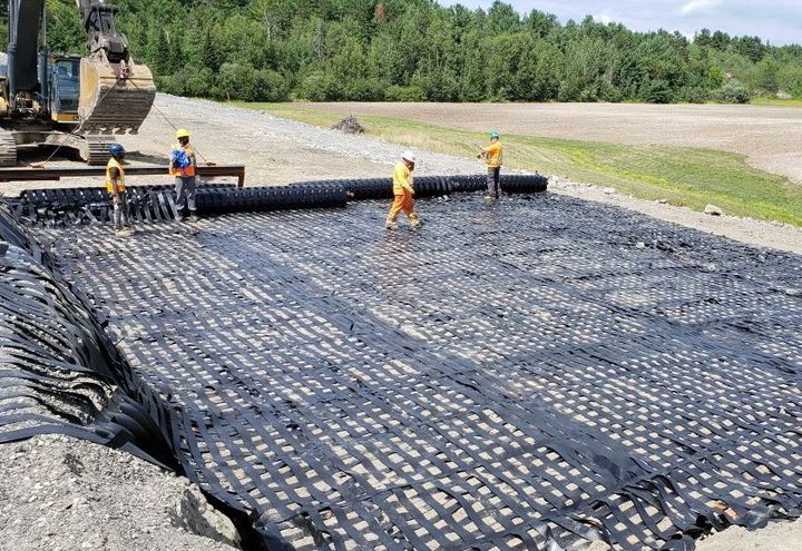 Biaxial Configuration of Geogrid Showing Overlaps