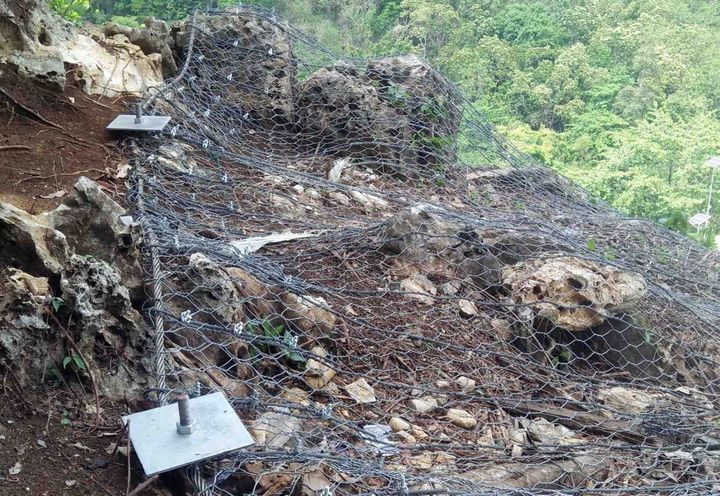 ROCKFALL PROTECTION ALONG MAROS ELEVATED ROAD_1