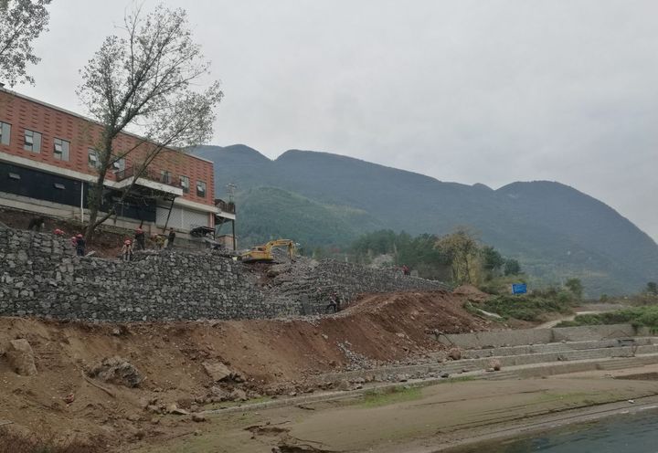 仁怀市合马驿站旅游道路生态挡墙工程_1