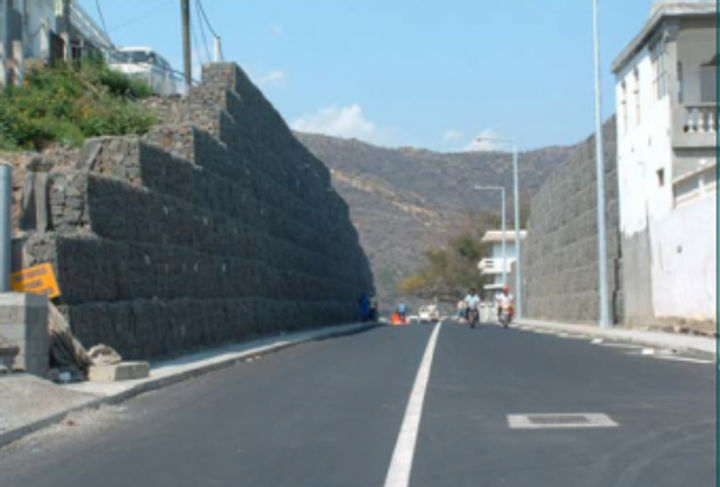 MONTAGNE COUPEÉ_3