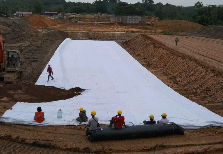 Geotextile Laying