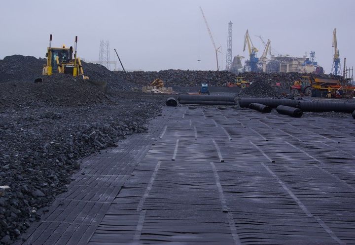 ParaLink® 1350 being laid