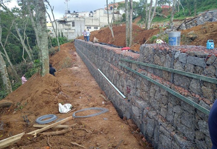 MURO DE CONTENCIÓN PANTEÓN XALAPEÑO_1
