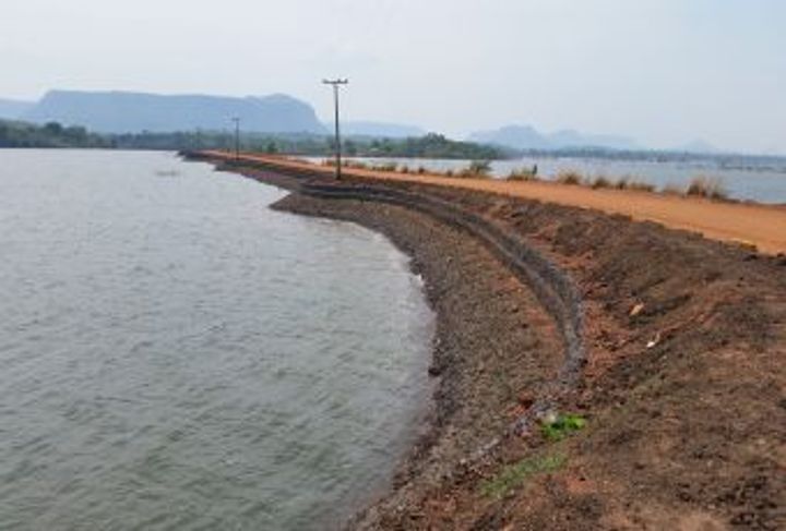RELLENO SOBRE EL RÍO CORRIENTES_2