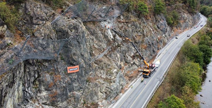 General elevation view on rockfall protection