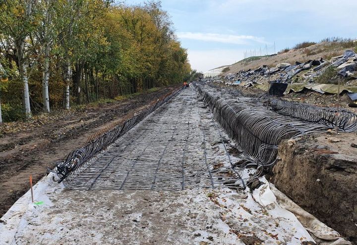 Stesa geogriglie PARADRAIN per terra armata bifacciale