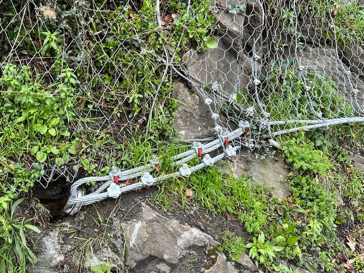 Conexión entre anclajes T-Fast y cables horizontales