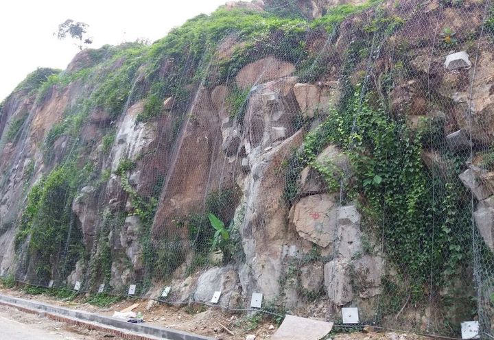 ROCKFALL MITIGATION AT TAMAN BUKIT CHERAS, KUALA LUMPUR_2