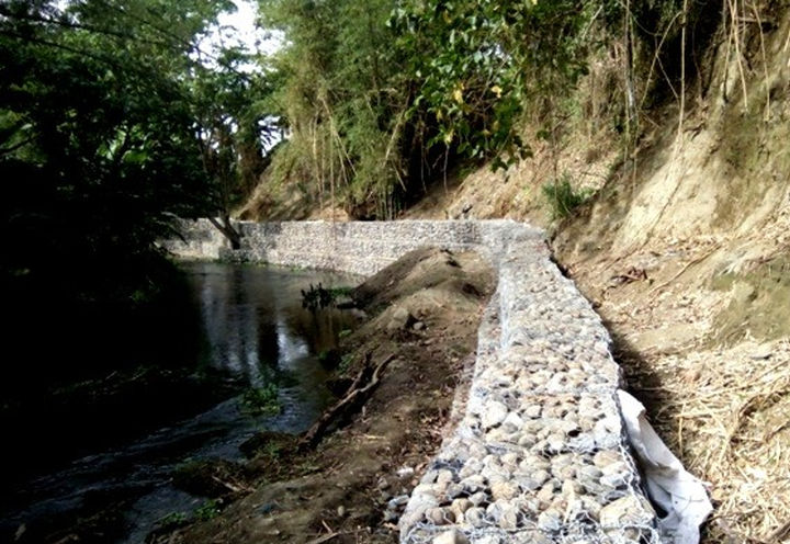 June 2016 - Complete Installation of Gabions as Toe Wall