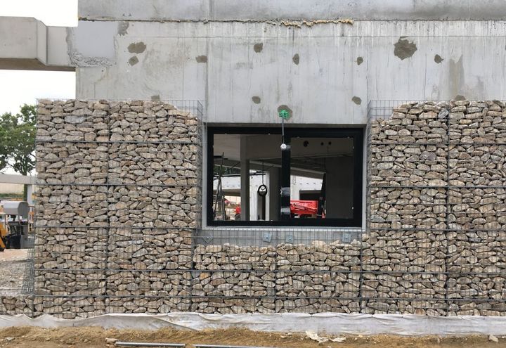 CONSTRUCTION OF THE HEAD OFFICEL - CHARIER