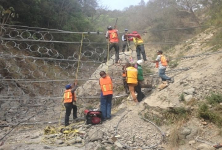 SISTEMA DE CONTENCIÓN DINÁMICO KM 302+000_2